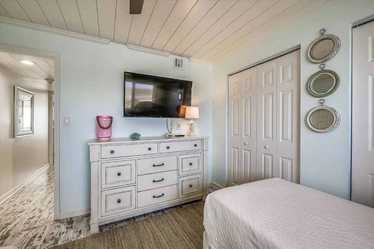 Apartment Pinnacle Port A502 - Updated 3 Bedroom 3 Bathroom Sleeps 8, Free Fun! Boat Ramp Access! Condo Panama City Beach